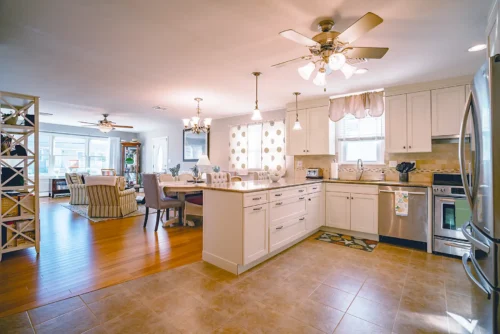 Kitchen and Diningroom